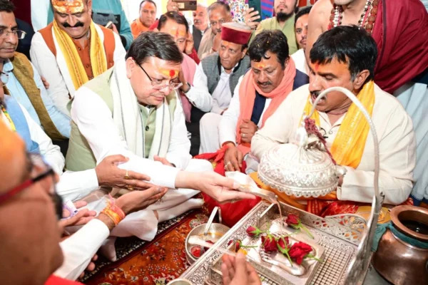 गंगोत्री और यमुनोत्री धाम के कपाट श्रद्धालुओं के लिए खुले, प्रधानमंत्री नरेन्द्र मोदी के नाम से दोनों धामों में की गई पहली पूजा