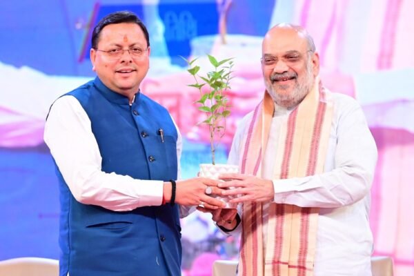 केंद्रीय गृह मंत्री अमित शाह बोले, पारदर्शिता, तीव्रता और दूरदर्शिता के साथ काम कर ही है धामी सरकार रुद्रपुर में आयोजित उत्तराखंड निवेश उत्सव – 2025 में केंद्रीय मंत्री ने राज्य सरकार के प्रयासों को सराहा
