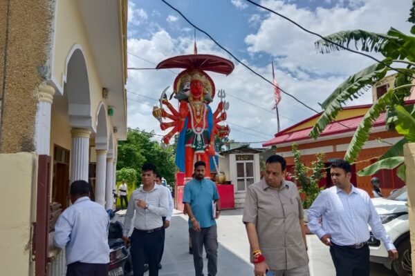 बीकेटीसी अध्यक्ष हेमंत द्विवेदी ने यात्री विश्राम गृह कारगी चौक का औचक निरीक्षण किया, सीसीटीवी तथा वाई-फाई लगाने के निर्देश