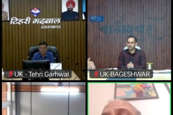 आपदा में मृत्यु होने के 72 घंटे में आर्थिक सहायता देने के मुख्यमंत्री धामी के स्पष्ट निर्देश सचिव आपदा प्रबंधन एवं उपाध्यक्ष की जनपदों के साथ बैठक
