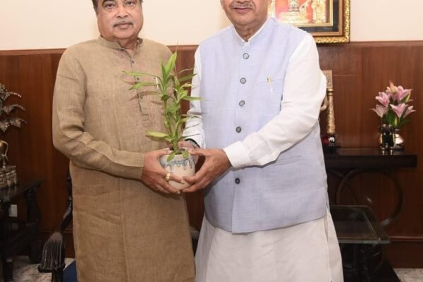 गणेश जोशी ने दिल्ली में नितिन गडकरी से की मुलाकात, मसूरी में टनल निर्माण का किया आग्रह