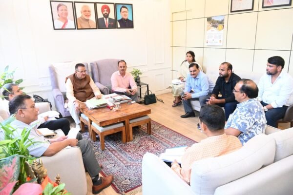 गणेश जोशी ने लोक निर्माण विभाग के अधिकारियों को चेताया: ‘सड़क कार्यों में लापरवाही बर्दाश्त नहीं’